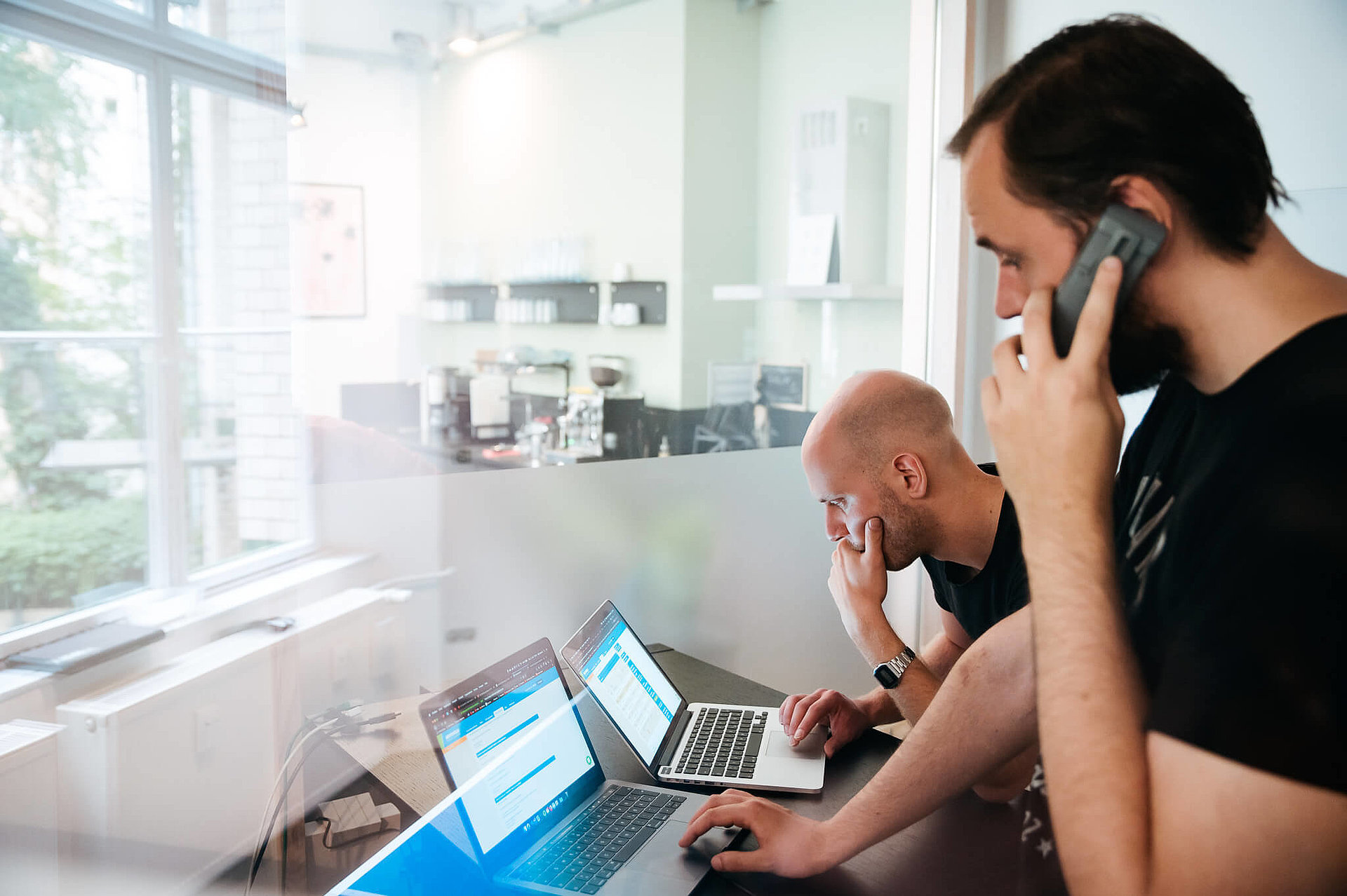 Als Project Manager bei brandung erwarten dich spannende Projekte und ein großartiges Team.